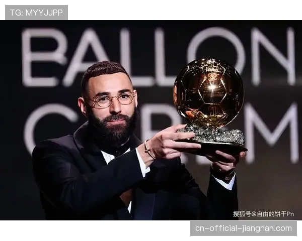 本泽马经验助吉达联合关键战 锋线支点作用明显